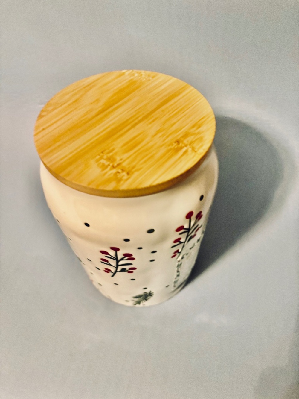 Master Class White Winter Pine & Berry Cookie Jar Canister